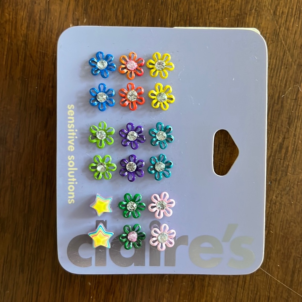 Claire’s NEW Set of 9 Flower and Star Earrings